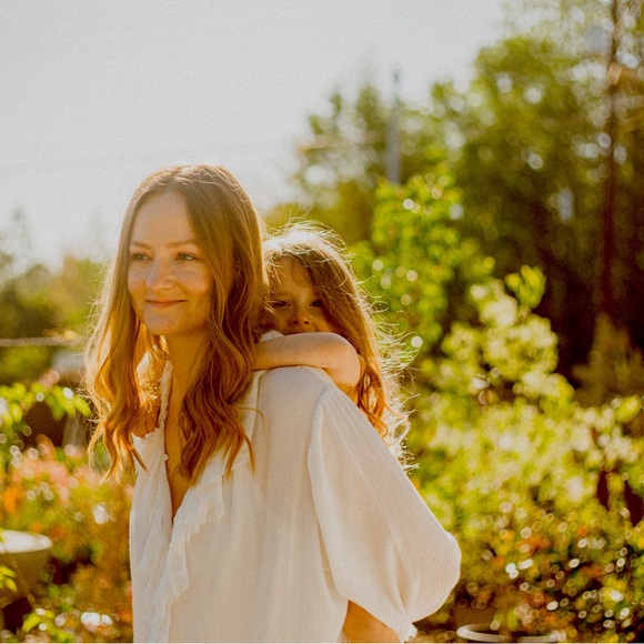 Meet your Posher, Sarah - Picture 1 of 1